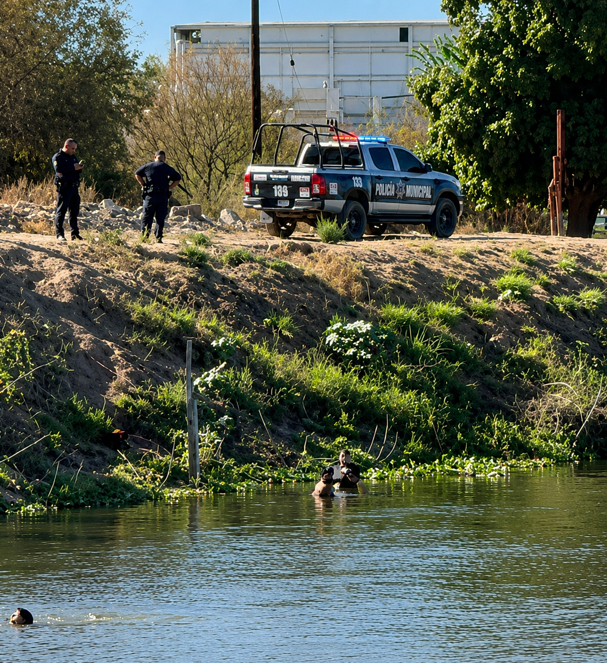 El lugar donde fue encontrado el menor sin vida en las aguas del Canal Bajo