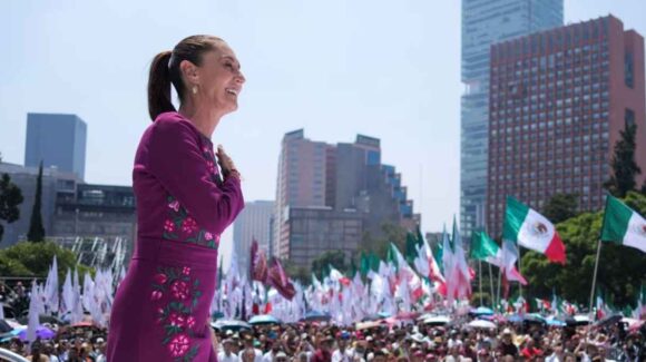 Claudia Sheinbaum reúne a más de 130 mil personas en conmemoración de su victoria electoral