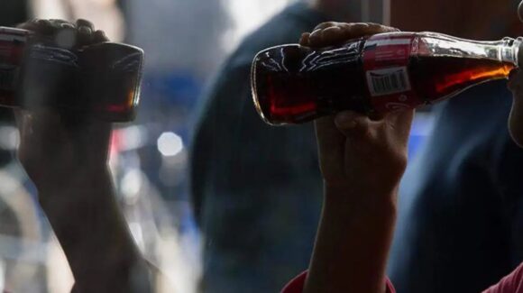 Crisis de diabetes en México por consumo excesivo de refrescos rumbo al Mundial 2026