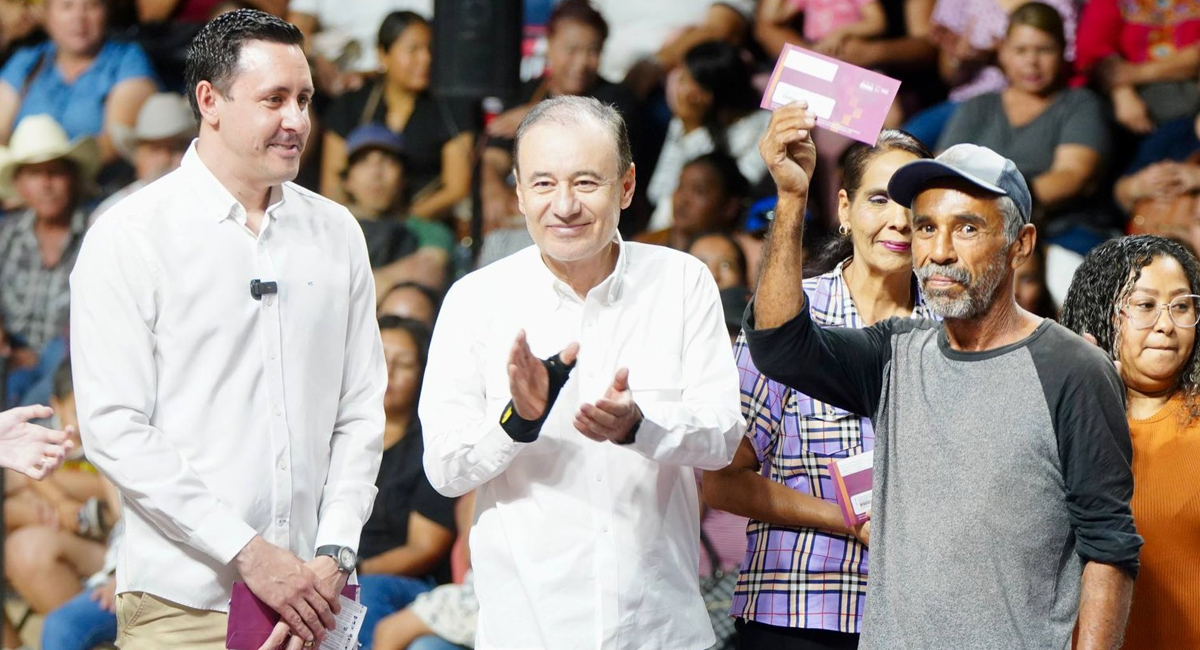 Reconocen familias beneficiadas el apoyo de las tarjetas de oportunidades del gobierno de Sonora