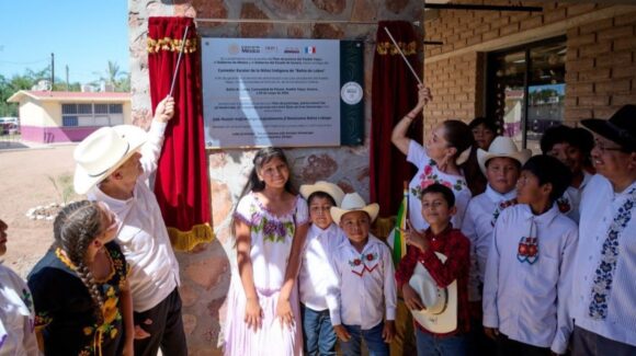 Durazo y Sheinbaum inauguran comedor escolar para la niñez indígena en Bahía de Lobos