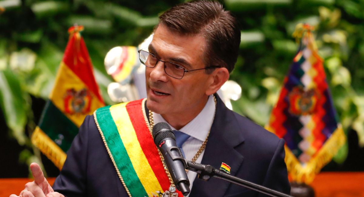 El presidente de Bolivia rebaja su salario a la mitad en medio de las protestas