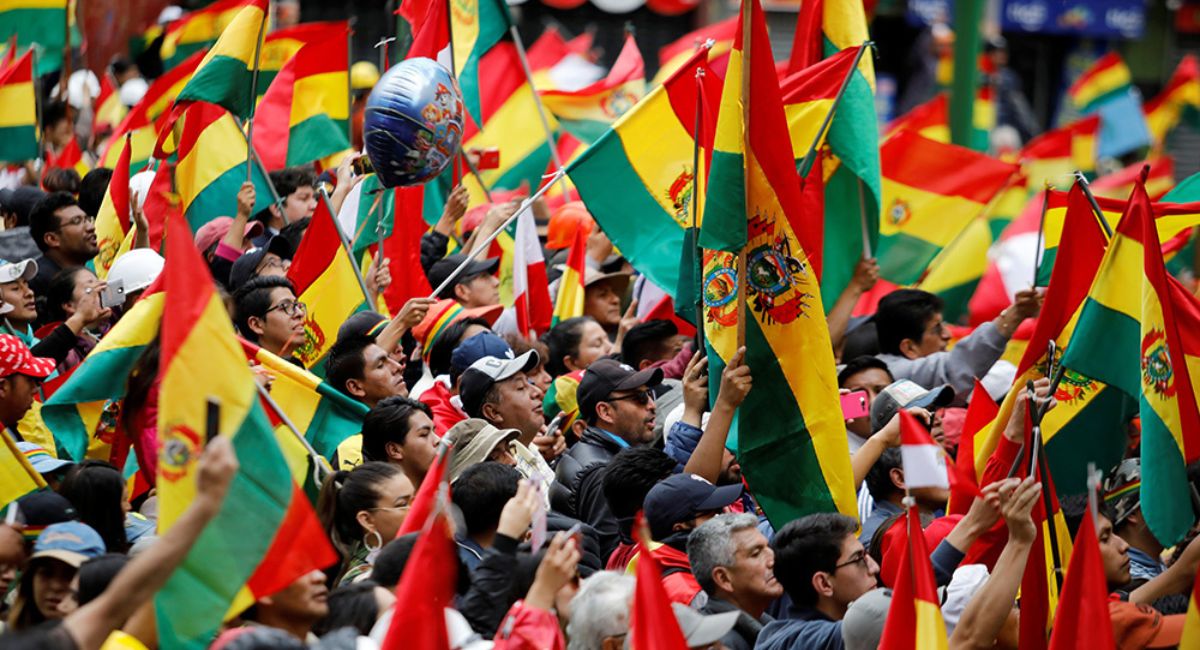 El presidente de Bolivia rebaja su salario a la mitad en medio de las protestas