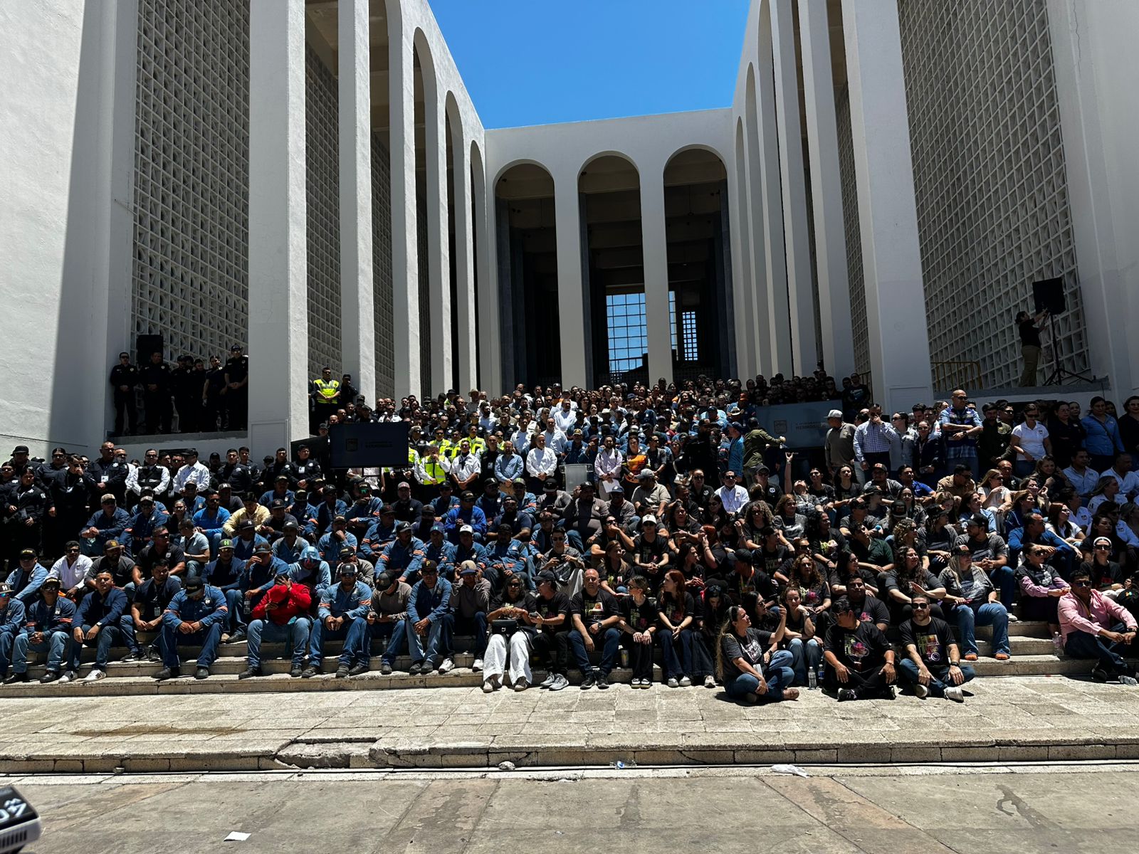 Personal de dependencias municipales, corporaciones de seguridad, organismos de auxilio y voluntarios