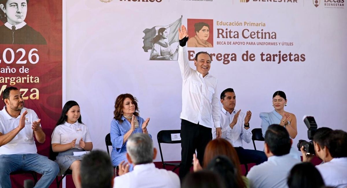 Inicia Alfonso Durazo entrega de becas Rita Cetina para estudiantes de primaria en Sonora