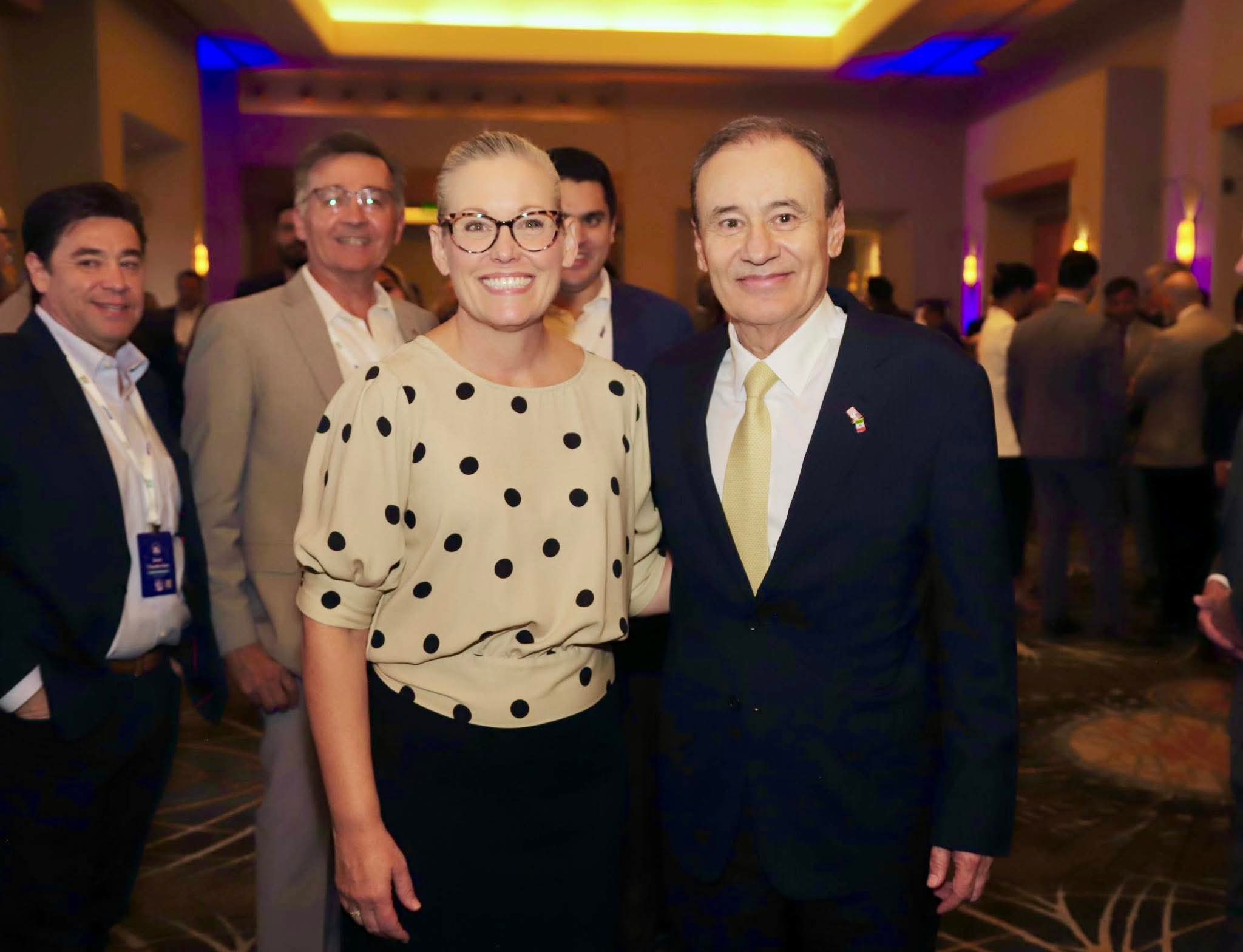 Gobernador de Sonora Alfonso Durazo y la gobernadora de Arizona Katie Hobbs