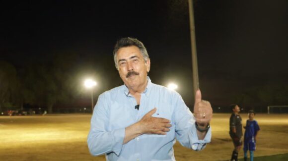 Javier Lamarque: Con más canchas iluminadas y espacios deportivos avanza el bienestar en Cajeme