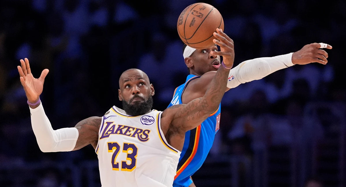 LeBron James respondió, pero no pudo evitar otra caída de su equipo