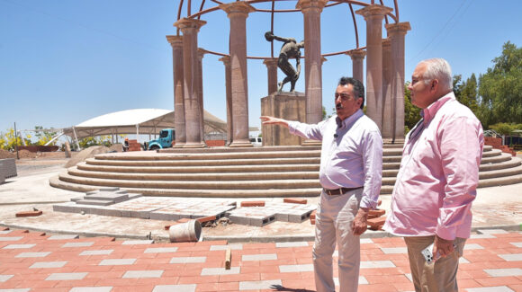 En un mes estará listo el teatro de la Laguna del Náinari, así lo anuncia Lamarque Cano