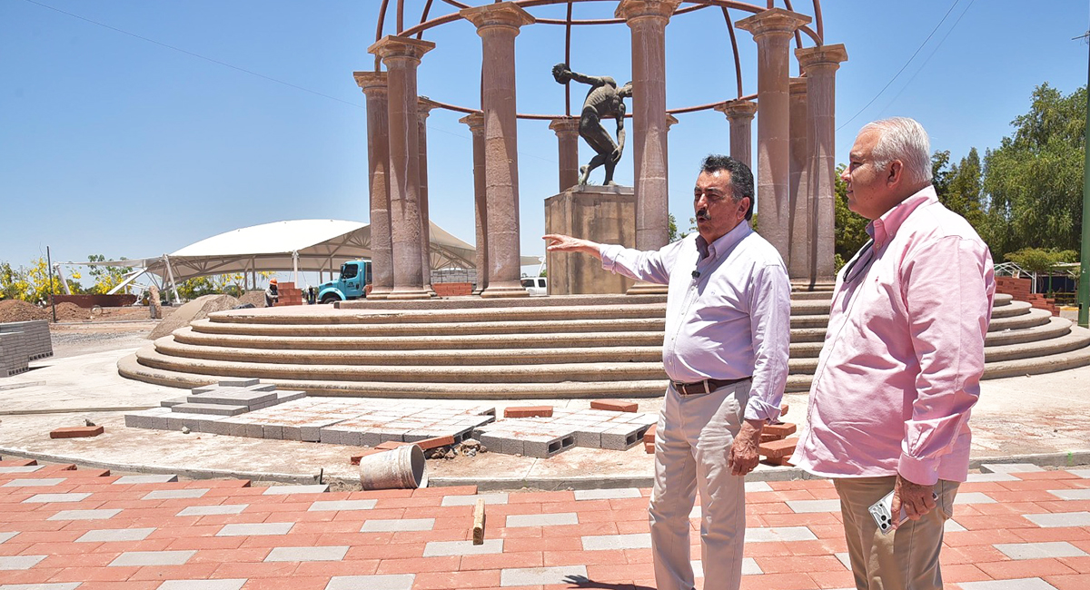En un mes estará listo el teatro de la Laguna del Náinari, así lo anuncia Lamarque Cano