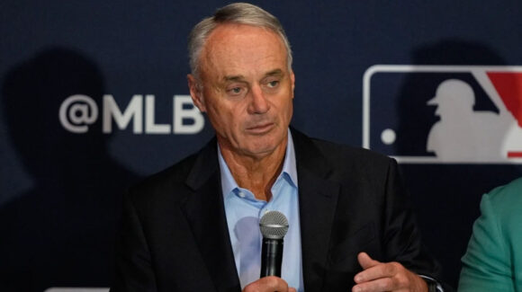 ¿Se viene una huelga? Propietarios de la MLB proponen un histórico tope salarial