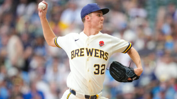 Misiorowski tira ‘lumbre’ y los Brewers derrotan a los Cardinals en duelo divisional