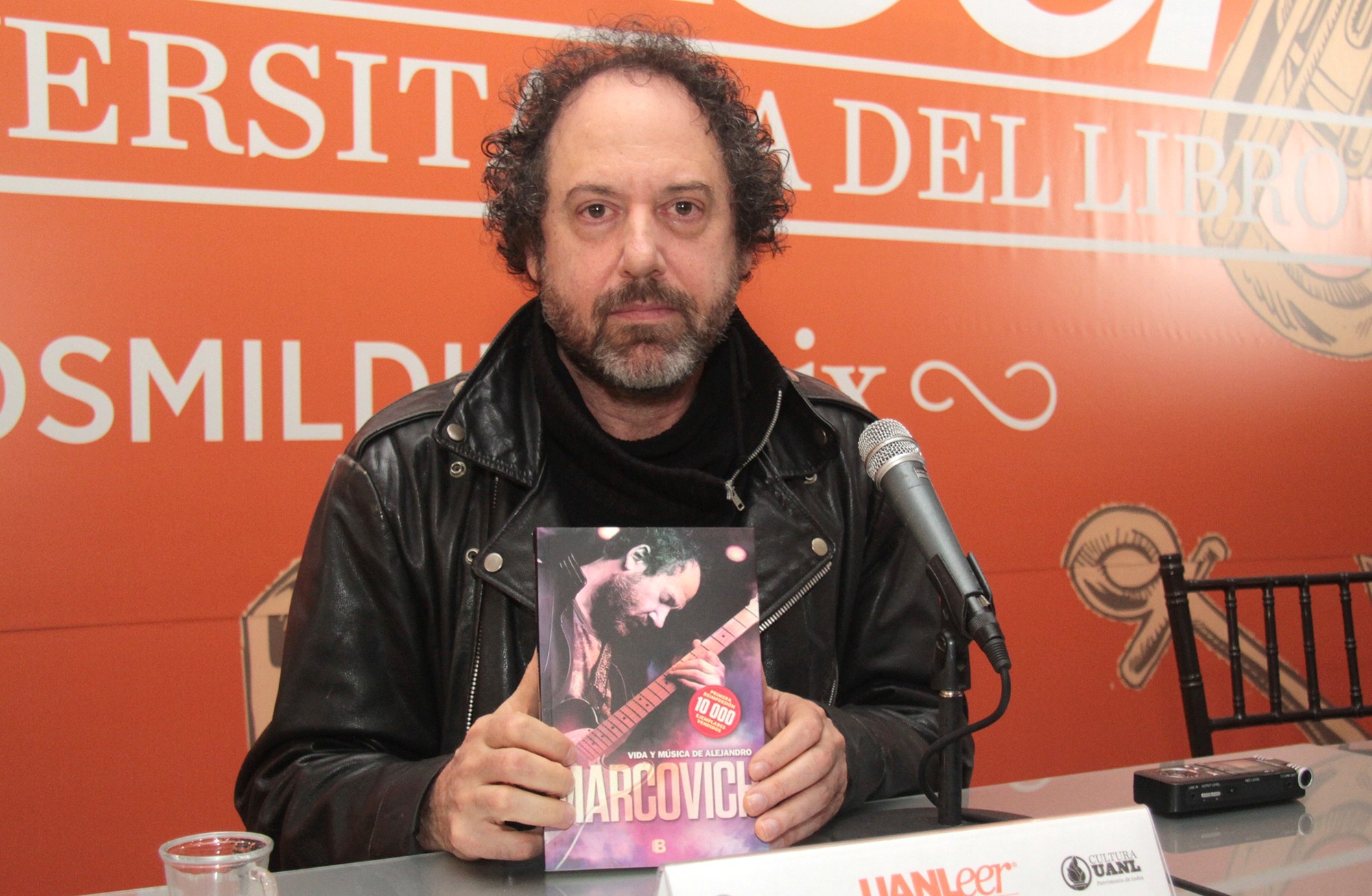 Reportan grave a Alejandro Marcovich, exguitarrista de Caifanes, tras sufrir derrame cerebral