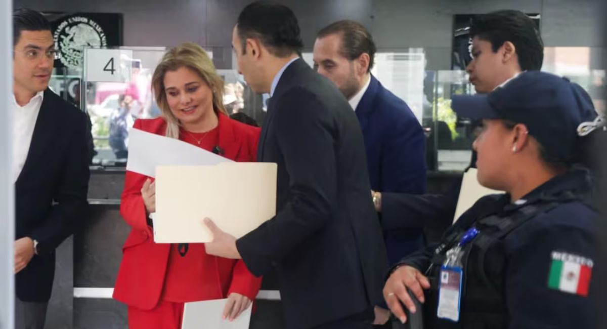 Maru Campos compadece ante la FGR por caso de agentes de la CIA en Chihuahua