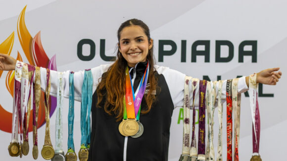 Naomi Montes se consolida como la ‘reina’ de halterofilia en Sonora: Suma 21 medallas nacionales