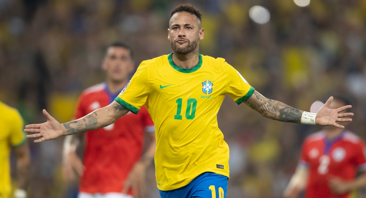 Neymar Junior se perdió el primer día de entrenamientos con Brasil tras ser trasladado a una clínica