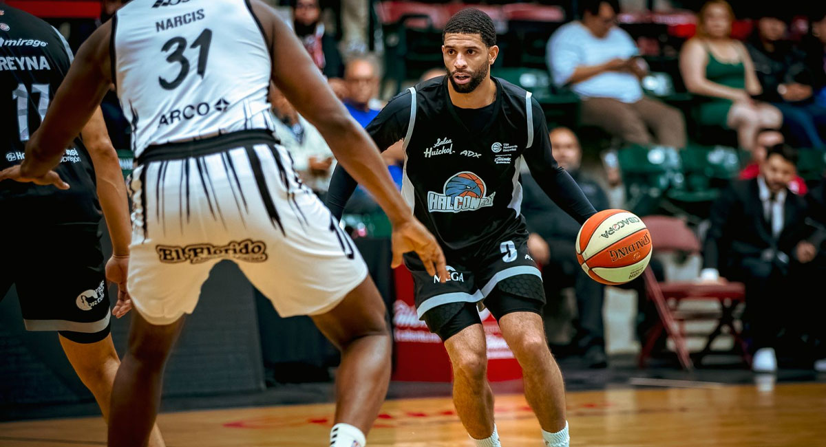 Perkins se despachó con un doble-doble para los Halcones
