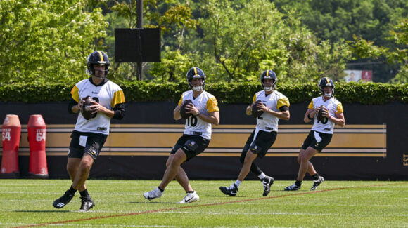 A pesar del fracaso, Mike Tomlin no siente que los Steelers estén atascados
