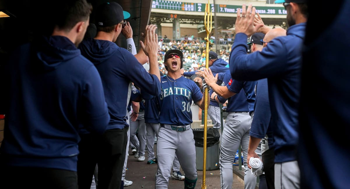 Seattle se apoderó del liderato de su división luego de completar la barrida ante los Athletics