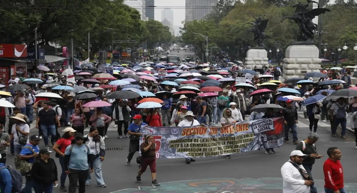 Segob y SEP reiteran diálogo con CNTE ante marcha al Zócalo capitalino