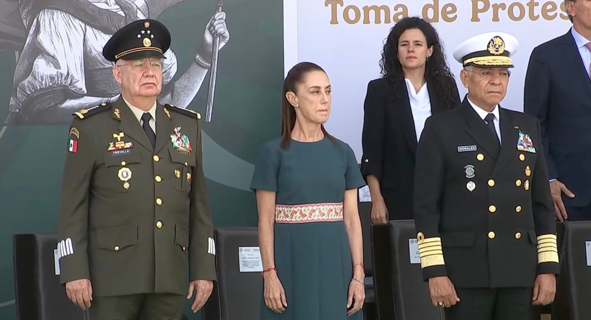 Sheinbaum encabeza ceremonia del 5 de mayo en Puebla
