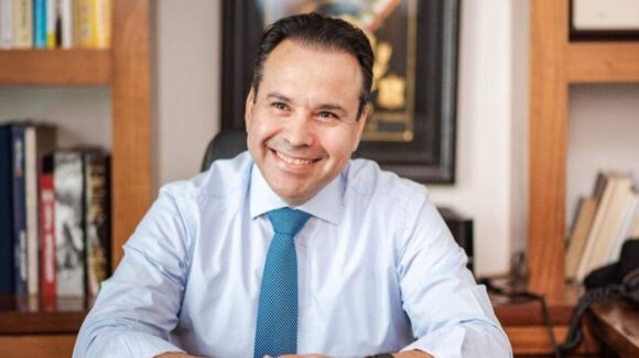 Toño Astiazarán atiende inquietud de los ciudadanos por la sustitución de multas aplicadas con tecnología por amonestaciones