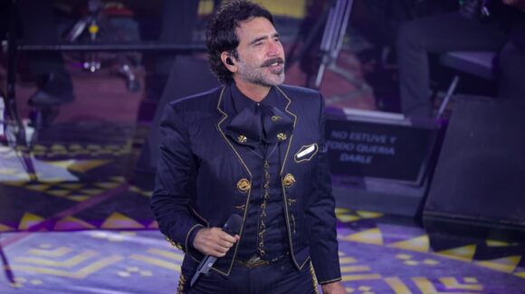 Alejandro Fernández inaugura su paso por el Palenque de la Expogan Sonora 2026