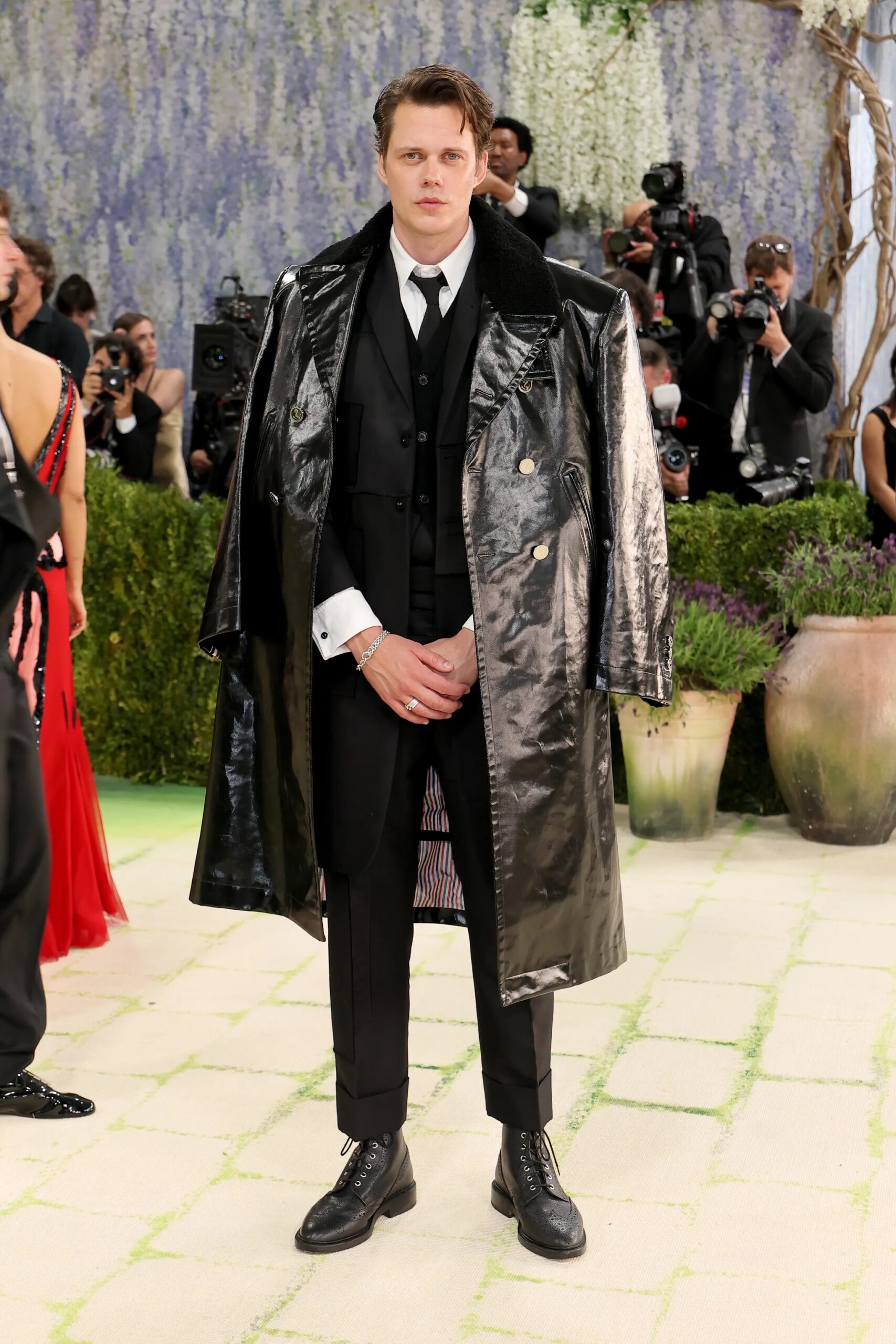 Bill Skarsgård en la Met Gala 2026