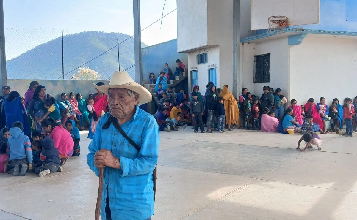 "La presidenta no nos hace caso": Mujeres indígenas desplazadas de Guerrero piden ayuda a EU