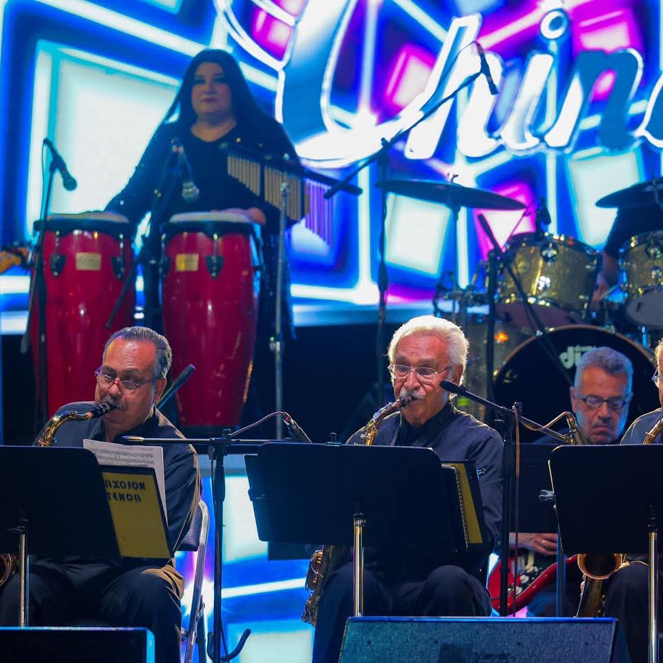 Coincidencias y Chino Medina llenan de música la Plaza Bicentenario