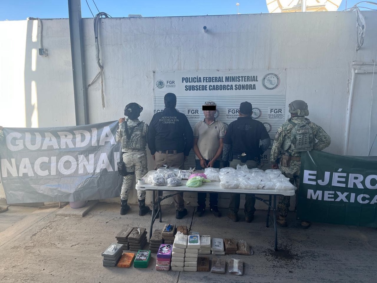 Decomisan fentanilo, armas largas y vehículos en Atil, Sonora