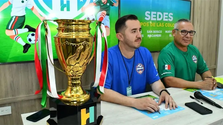  Rafael Cruz Flores junto a Rodrigo Contreras Mejía