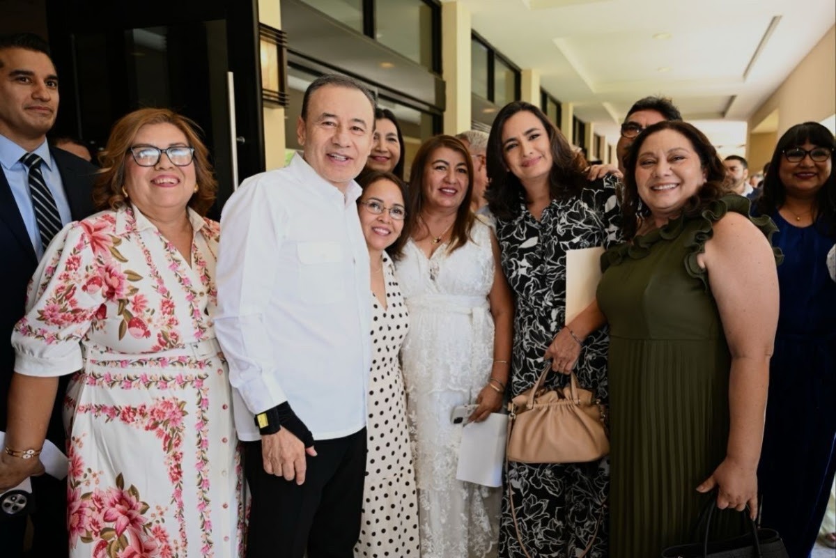 Gobernador Durazo reconoce vocación transformadora de maestras y maestros en Sonora