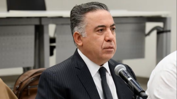 Inzunza comparece ante la FGR por caso Los Chapitos; asegura que actuó “desde la rectitud”