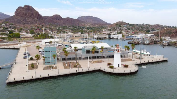 Actividad marítima mantiene a flote la economía de Guaymas en el Día de la Marina