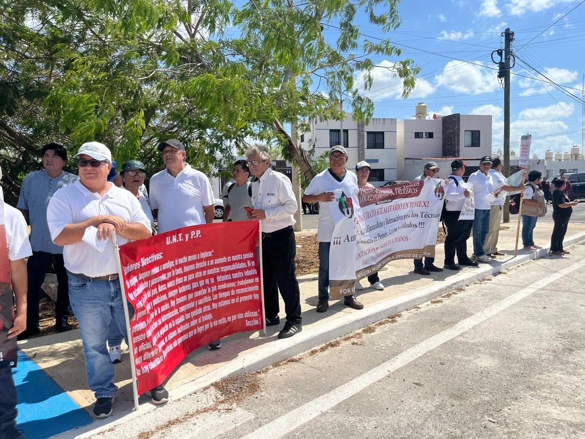 Protestas de jubilados de Pemex y CFE 