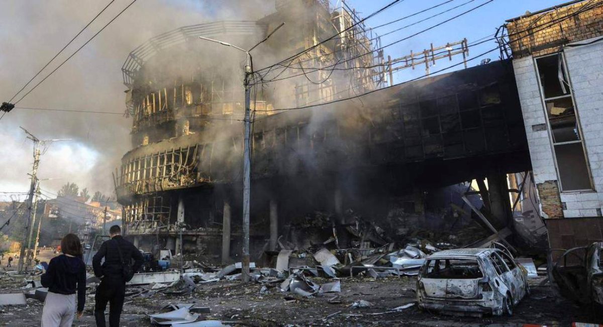 Ucrania reporta muertos y heridos tras nuevo bombardeo ruso