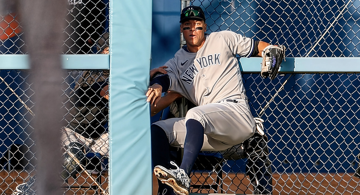 Aaron Judge reveló haber jugador por más de un mes con fractura luego de intentar atrapar una pelota