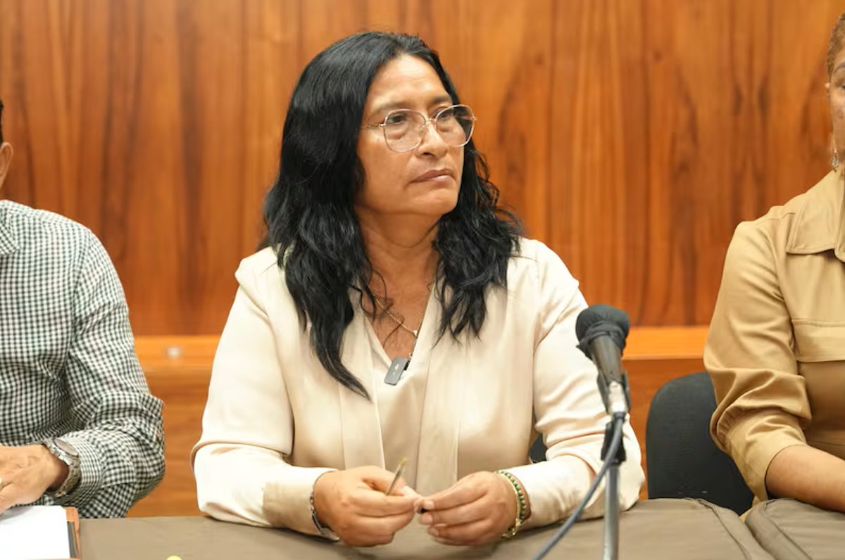 Abelina López solicita licencia como alcaldesa de Acapulco para competir por gubernatura de Guerrero.