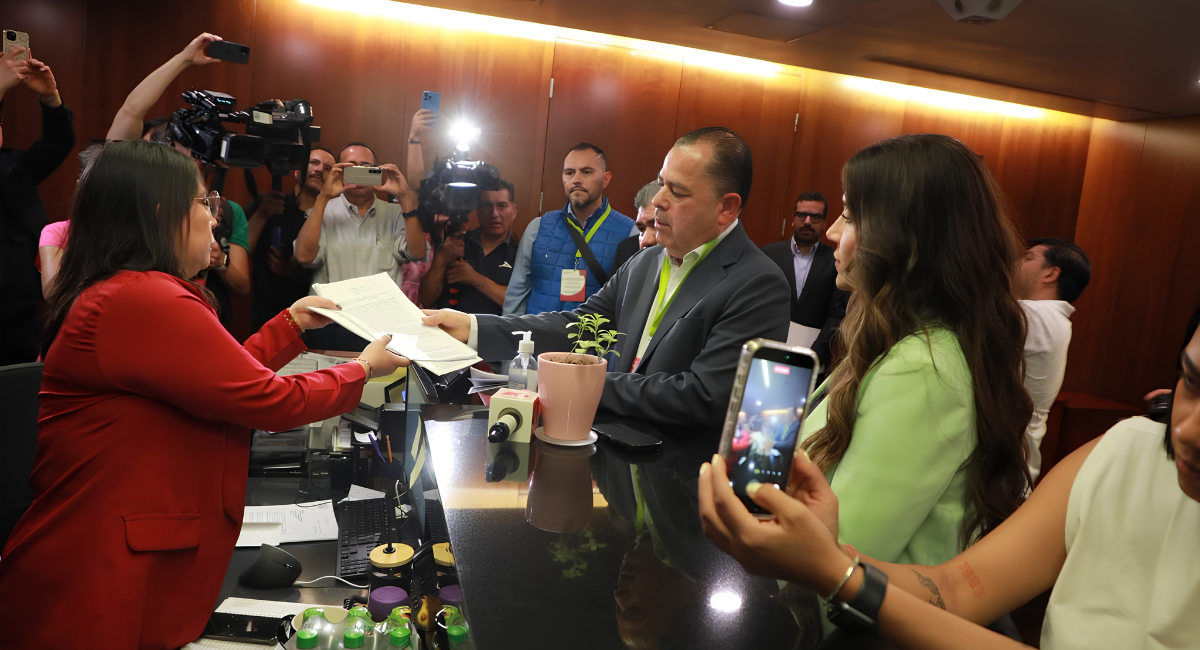 Abogados presentan en el Senado petición de desaparición de poderes en Sinaloa