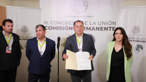 Abogados presentan en el Senado petición de desaparición de poderes en Sinaloa