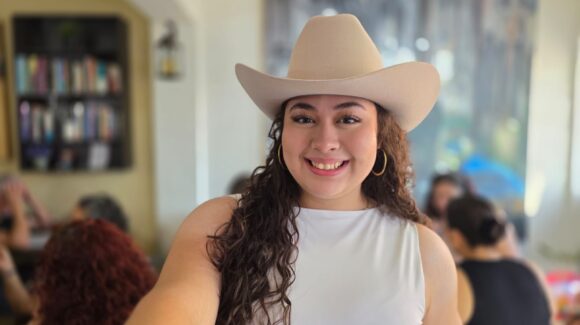 Abril Vega, hija de ‘El Shaka’, debuta en la música y honra la dinastía Vega