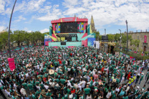 Aficionados esperan el partido de México vs Corea del Sur en el estadio Guadalajara