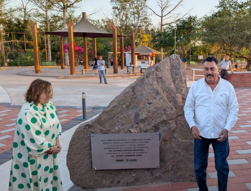 Alcalde Javier Lamarque inaugura Foro Náinari