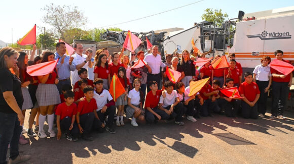 Alcalde ‘Toño’ Astiazarán inicia recarpeteo de avenida Rebeico en Hermosillo