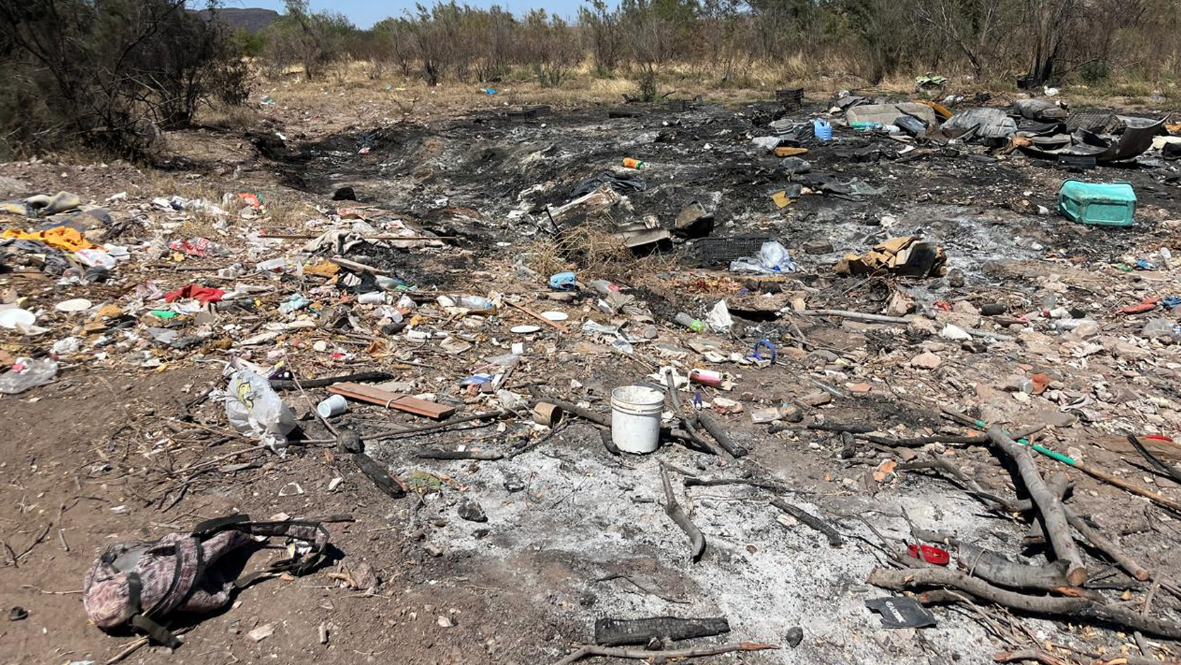 Alertan por acumulación de basura en la desembocadura del Río Mátape en Empalme