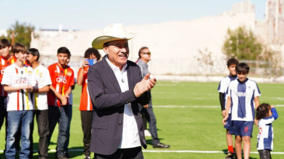 Alfonso Durazo impulsa rehabilitación y construcción de 206 canchas deportivas en Sonora