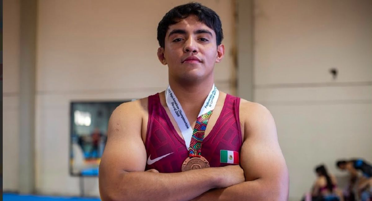 Alumno de Cobach Sonora destaca su brillante trayectoria en lucha olímpica con cuatro medallas de oro 