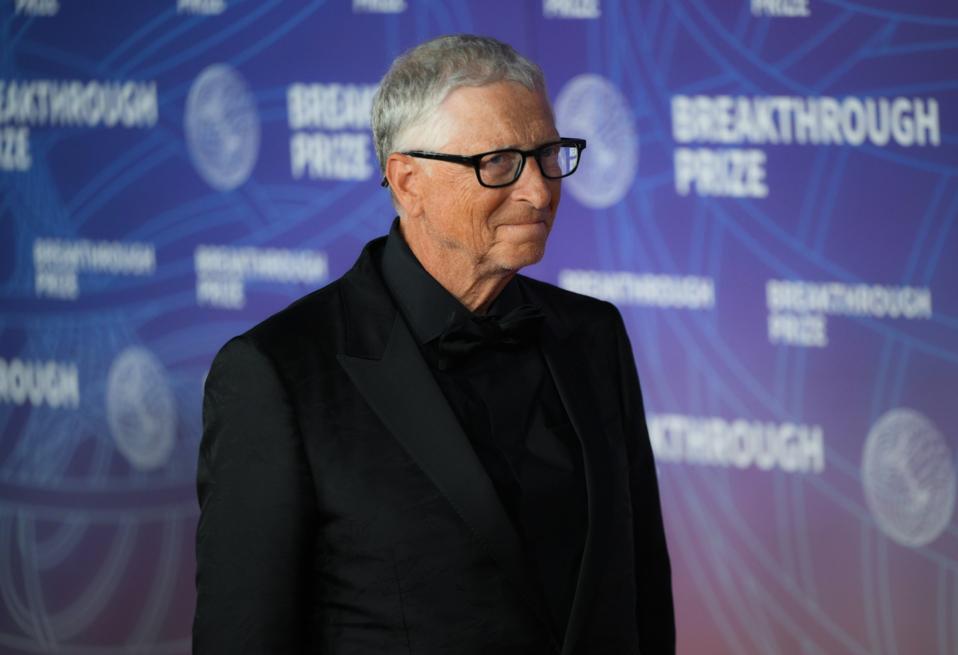 Bill Gates, fundador de Microsoft, declara ante Congreso de EU por caso Jeffrey Epstein.