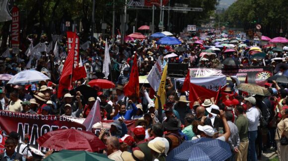 Gobierno federal reitera llamado a la CNTE para sentarse a negociar tras manifestaciones